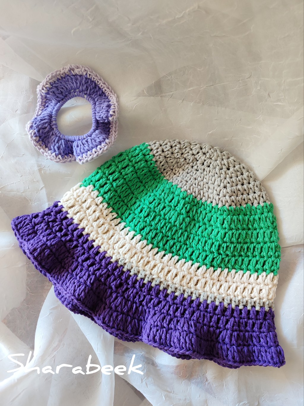 CHAPEAU D’ÉTÉ.Coloré